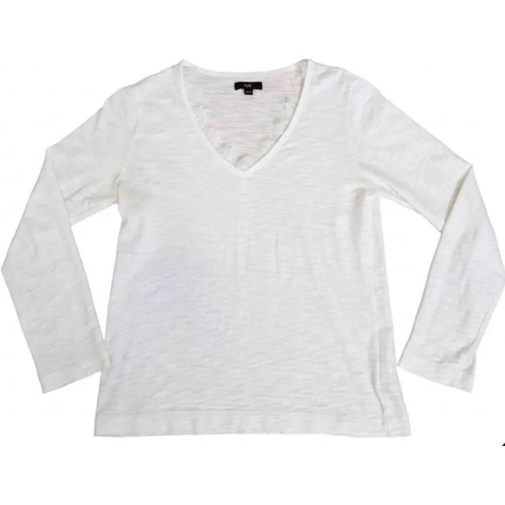 Ruti womens small top 100% Pima cotton white with lace neck detail
